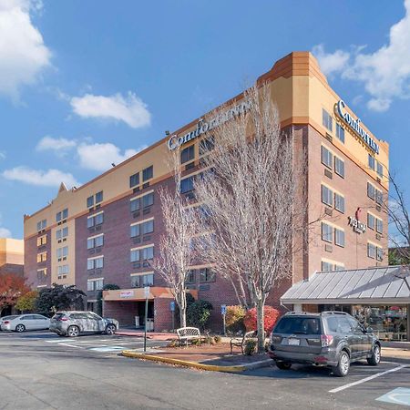 Comfort Inn University Center Fairfax Bagian luar foto